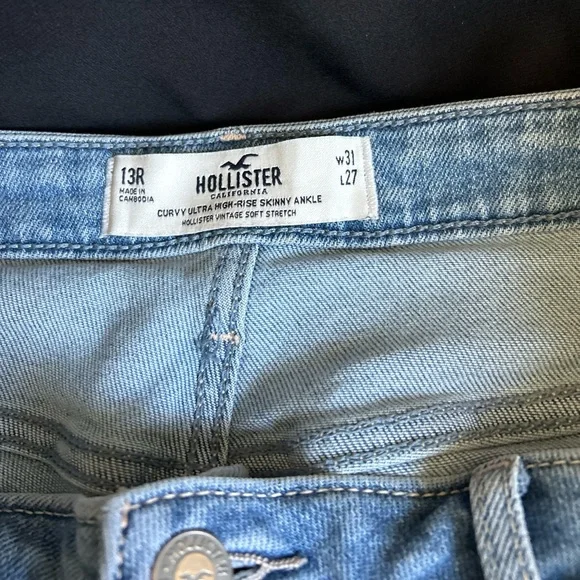 Hollister curvy ultra high-rise skinny ankle denim jeans - Picture 3 of 7